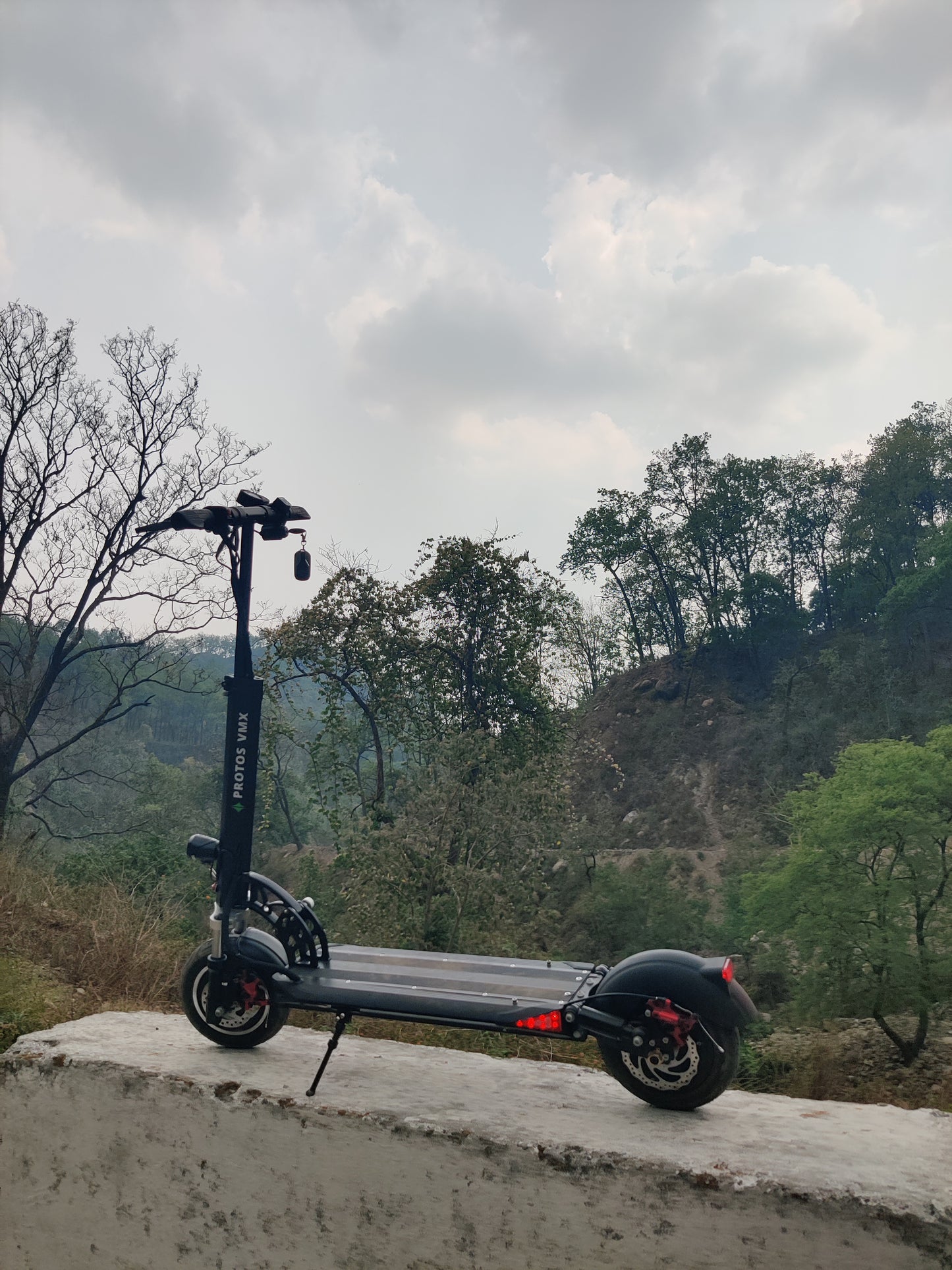 Protos VMX Electric Kick Scooter With Seat (10 inch tyres)